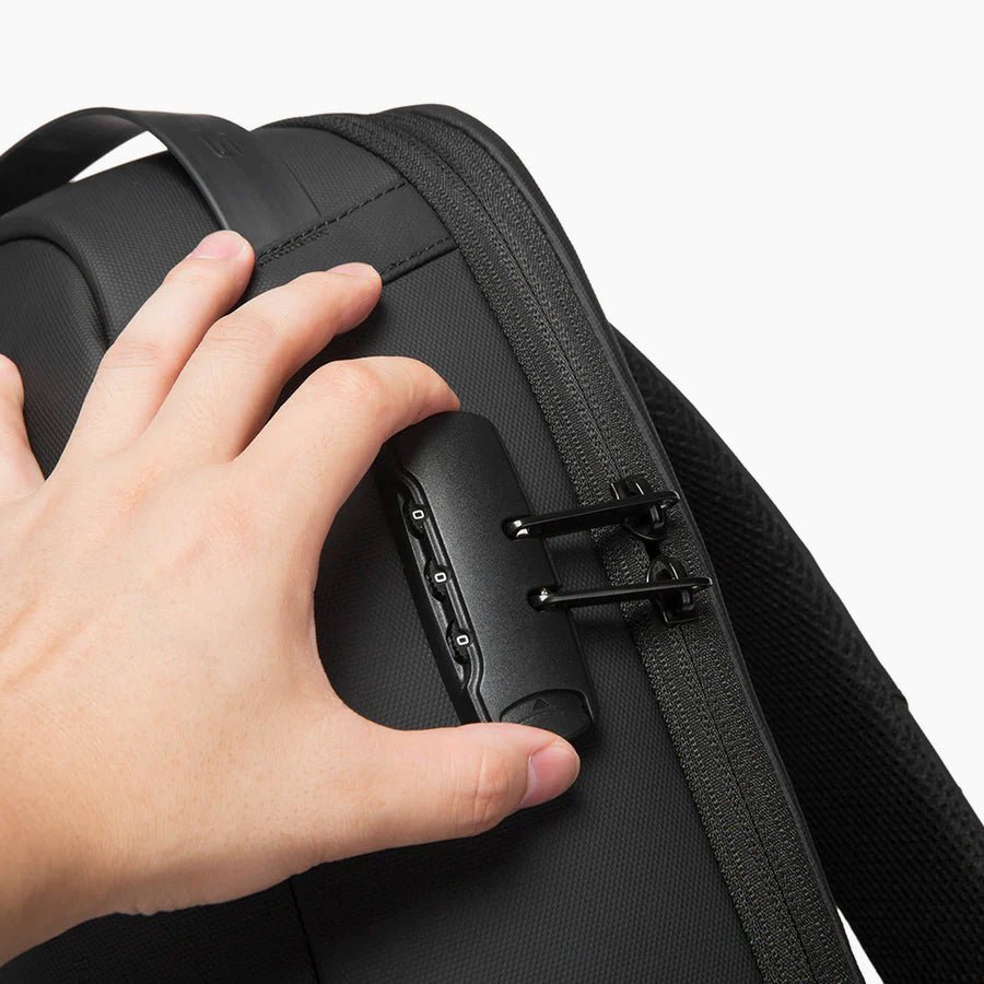 Anti-Theft Backpack for 17.3" Laptop – Bange Locki
