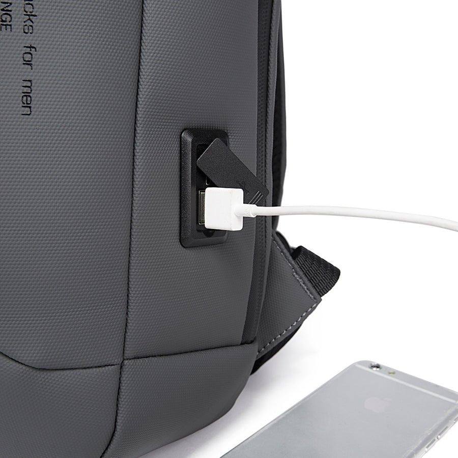Classic Anti-Theft Backpack for 15.6" Laptop – Secure & Timeless Design – Bange Classic